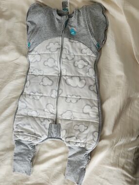 Love To Charm Grey and White Cloud-Print Quilted Convertible Sleep Sack